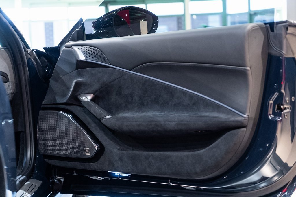 Certified 2022 Ferrari Roma image 39