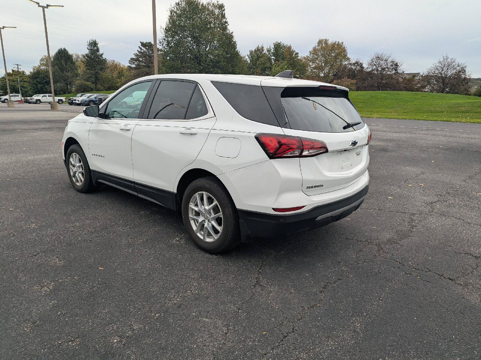 Used 2024 Chevrolet Equinox LT w/ LPO, Floor Liner Package AWD/4WD image 6