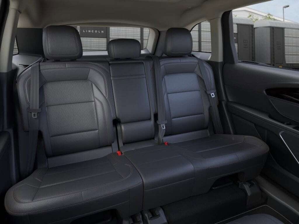 New 2026 Lincoln Nautilus Premier w/ Equipment Group 102A image 33