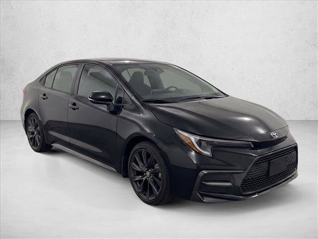 Used 2025 Toyota Corolla SE FWD image 3