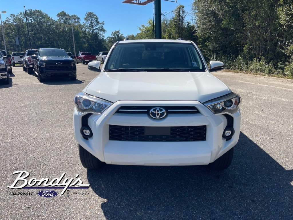 Used 2021 Toyota 4Runner SR5 Premium w/ Moonroof Package RWD image 2