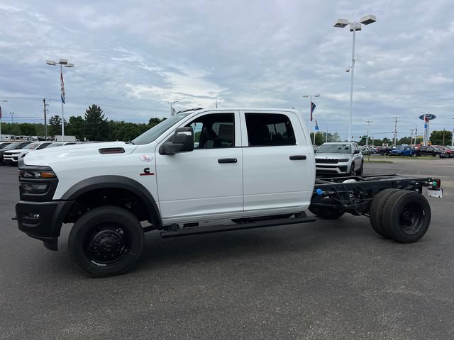 New 2026 RAM 5500 Tradesman AWD/4WD image 3