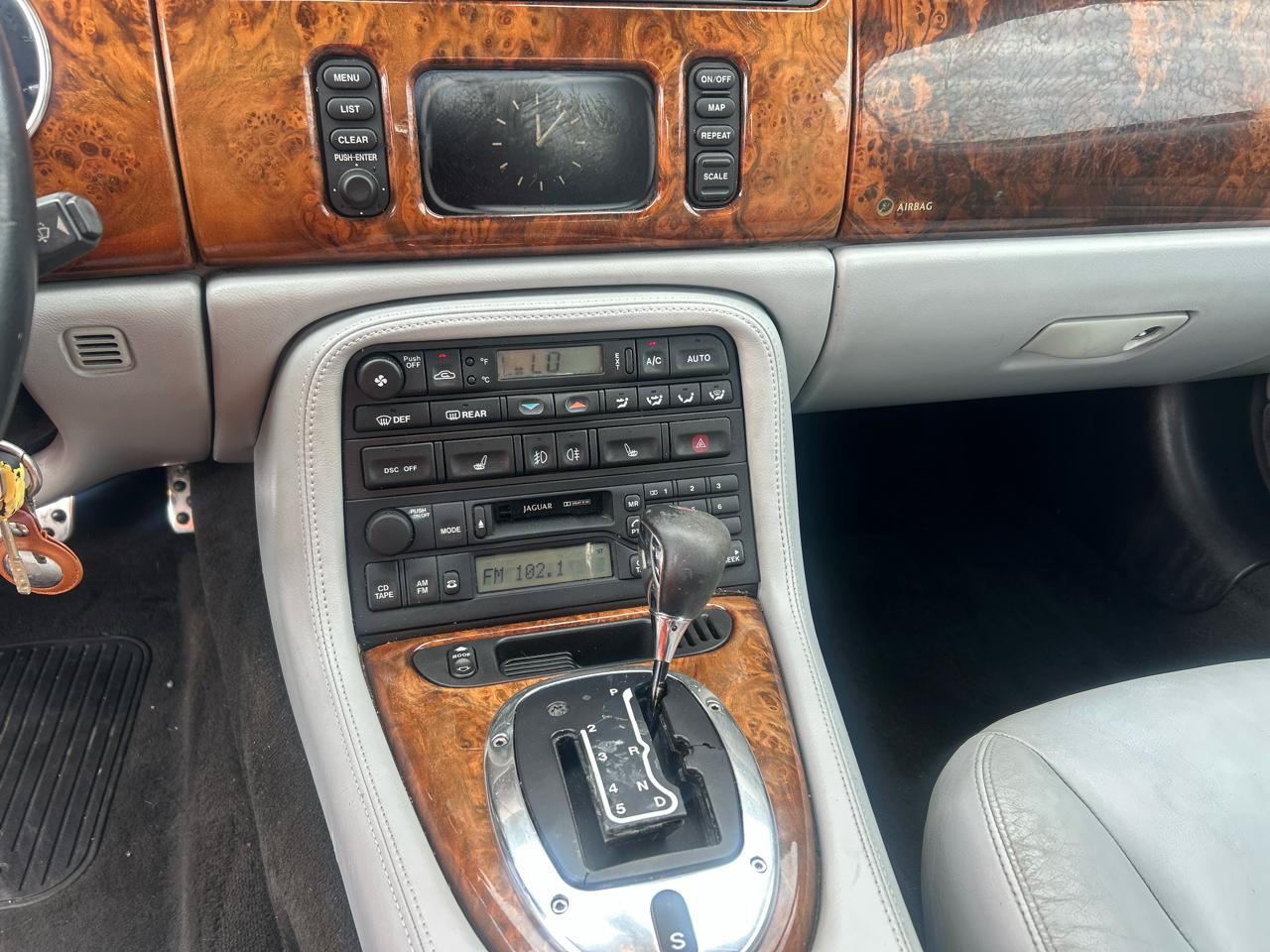 Used 2003 Jaguar XK8 Convertible RWD image 12