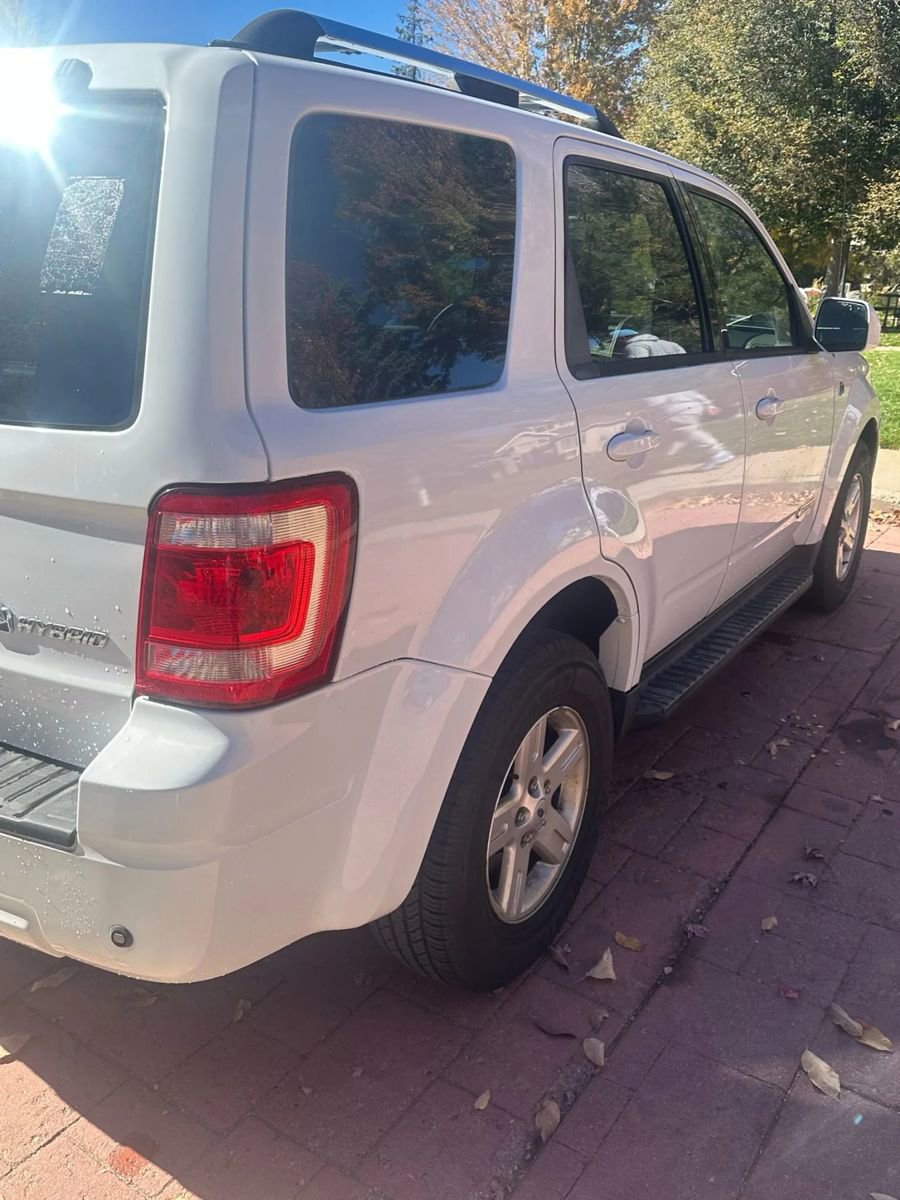 Used 2008 Ford Escape 4WD Hybrid image 4