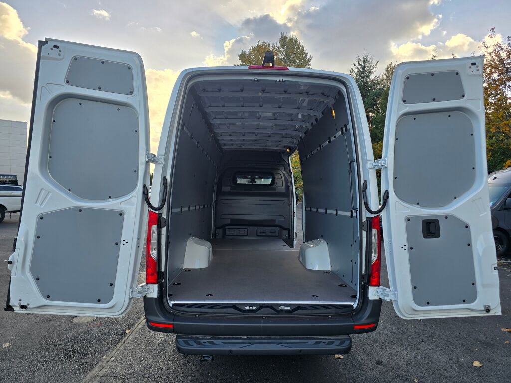 New 2026 Mercedes-Benz Sprinter 3500 image 12