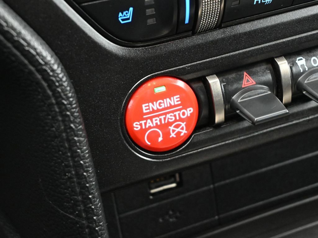 Used 2016 Ford Mustang Shelby GT350 w/ Technology Package image 13