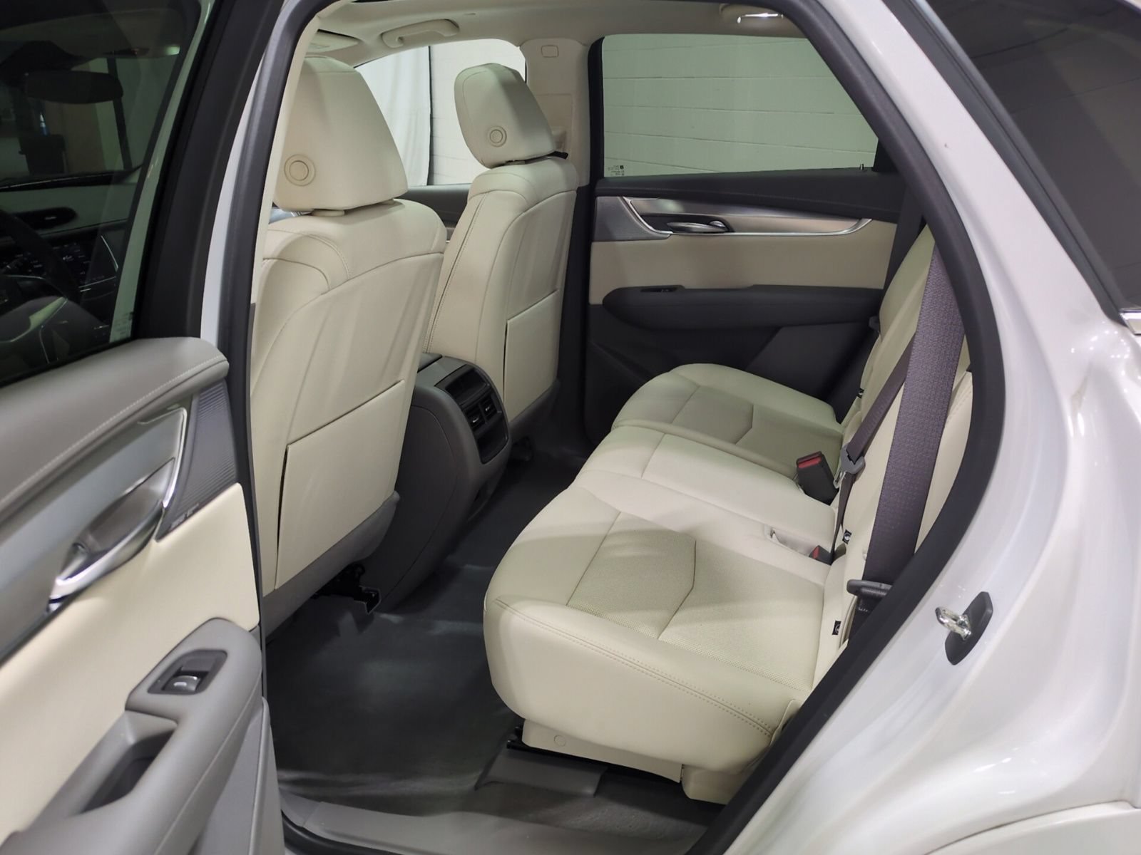 Used 2023 Cadillac XT5 Premium Luxury AWD/4WD image 14