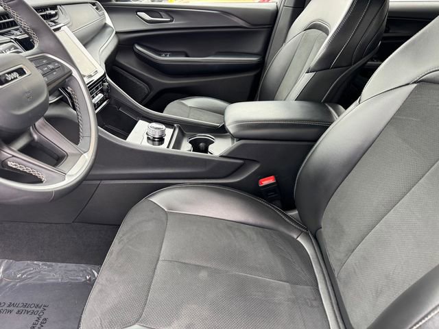 Used 2024 Jeep Grand Cherokee L Laredo image 17