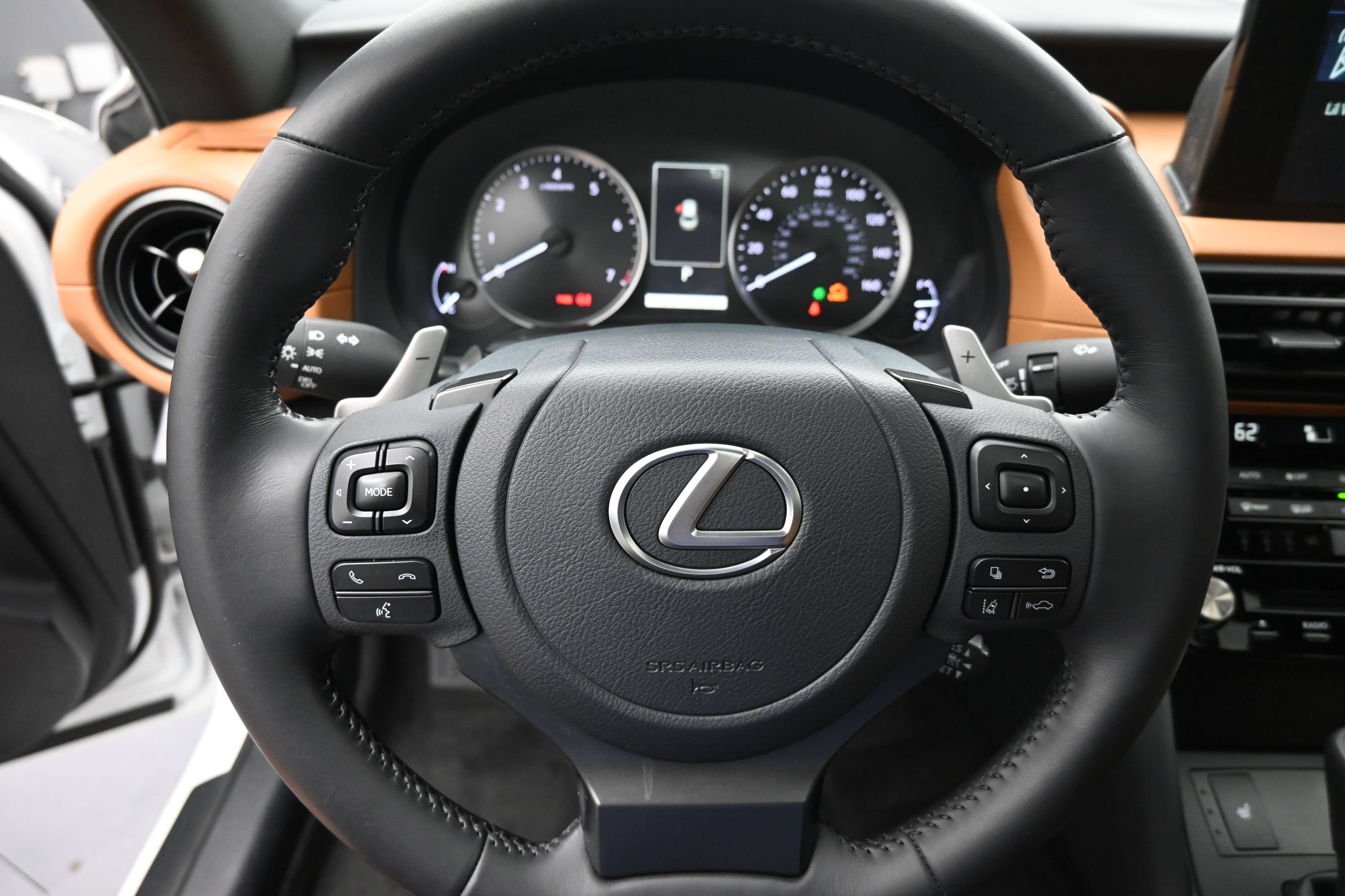 Used 2024 Lexus IS 350 F Sport RWD image 12