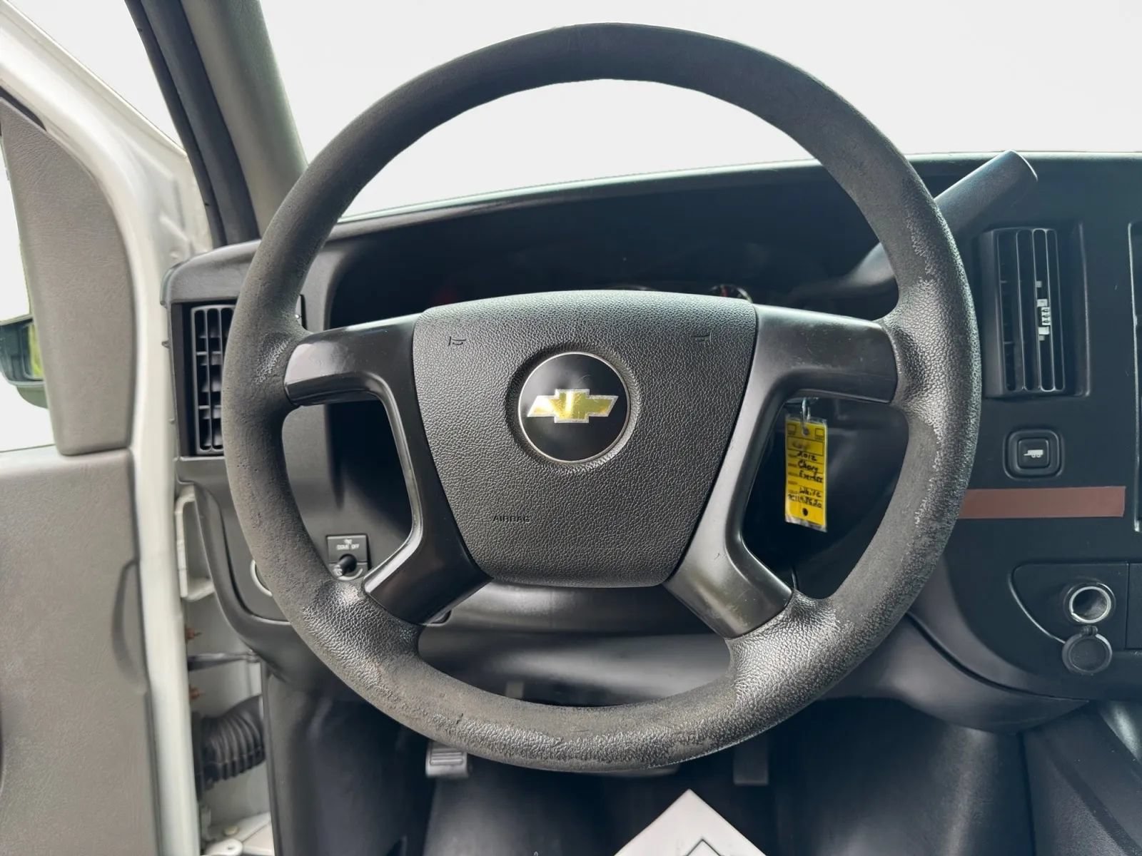 Used 2012 Chevrolet Express 2500 RWD image 13