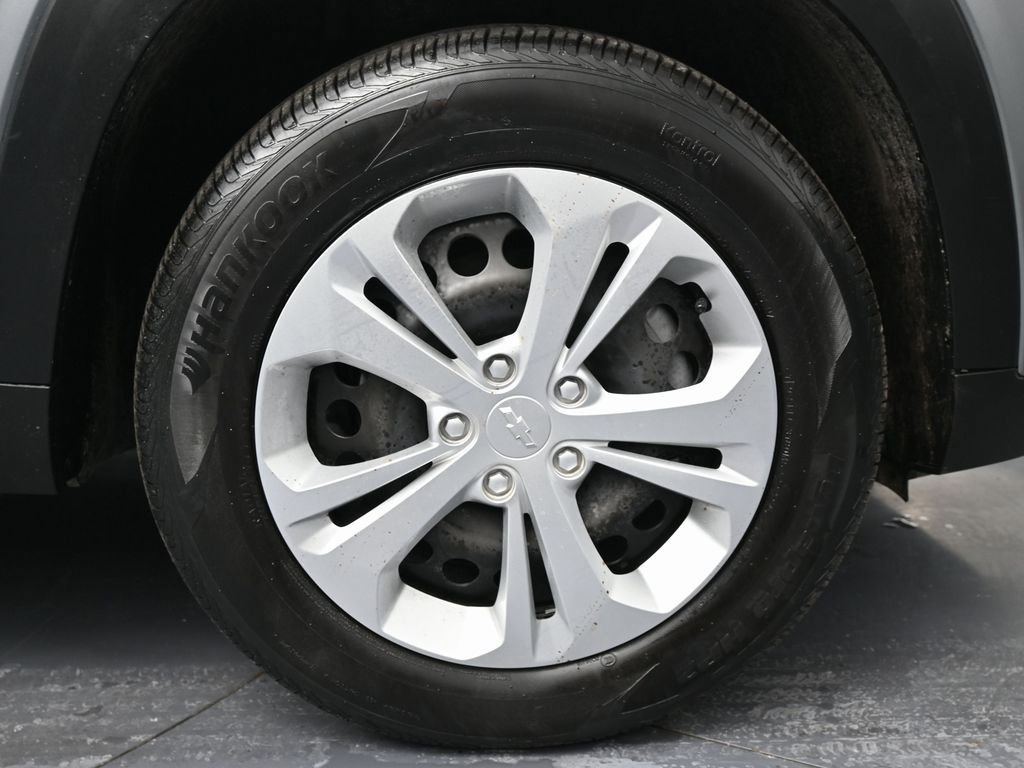 Used 2024 Chevrolet Trax LS w/ Driver Confidence Package image 14