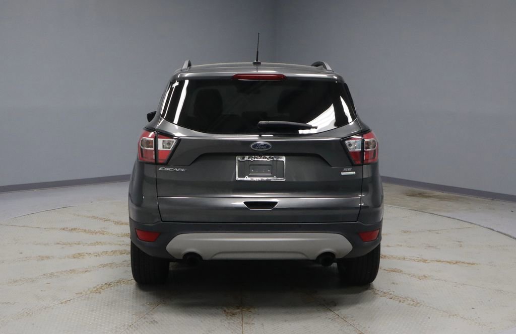 Certified 2017 Ford Escape SE w/ Equipment Group 201A FWD image 9