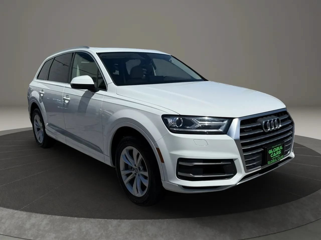 Used 2019 Audi Q7 3.0T Premium w/ Convenience Package AWD/4WD image 4