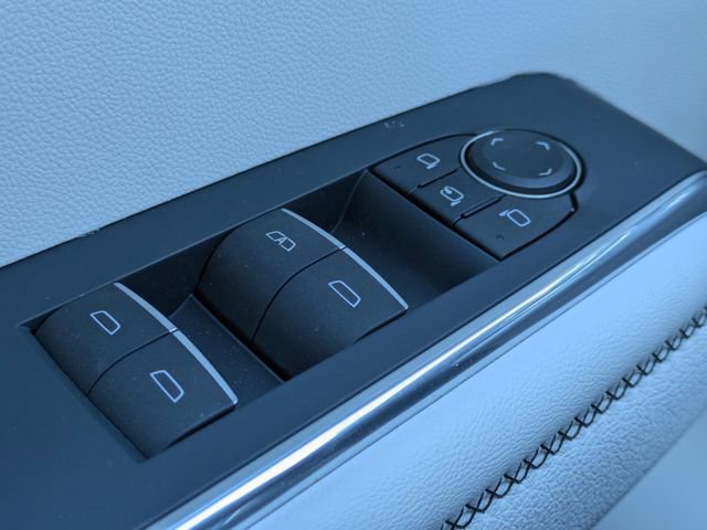 Used 2025 GMC Acadia Denali image 27