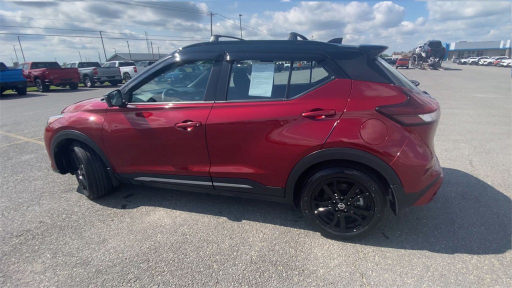 Used 2021 Nissan Kicks SR image 6