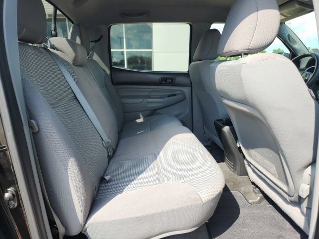 Used 2015 Toyota Tacoma PreRunner w/ SR5 Package RWD image 16