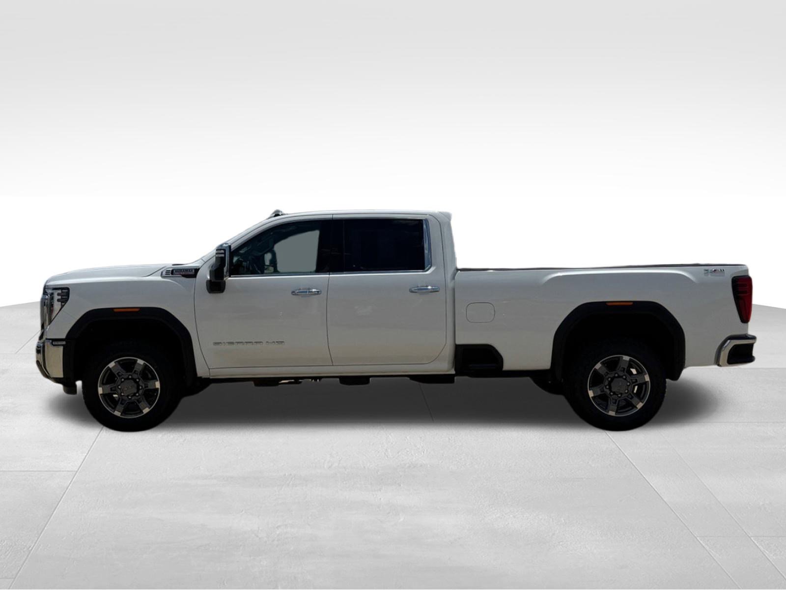 Used 2025 GMC Sierra 2500 SLT image 4