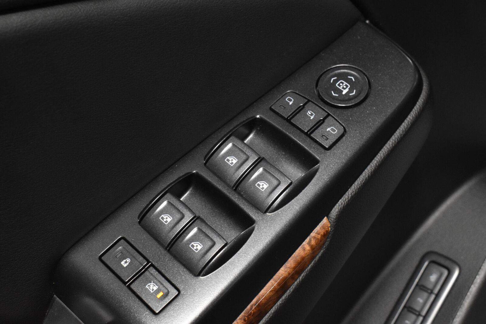 Used 2019 Chevrolet Tahoe Premier w/ Premier Plus Edition AWD/4WD image 12