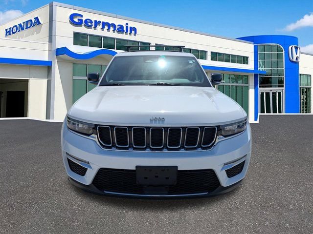 Used 2024 Jeep Grand Cherokee Limited AWD/4WD image 10