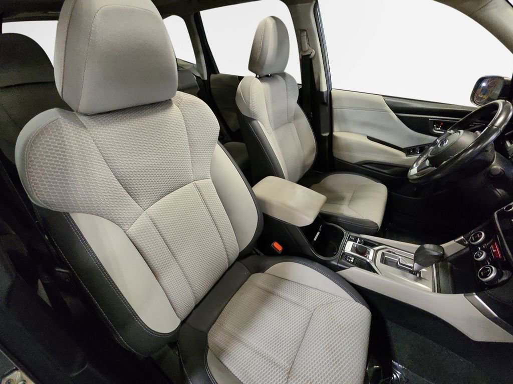 Used 2019 Subaru Forester Premium AWD/4WD image 27