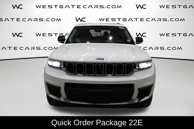 Used 2021 Jeep Grand Cherokee L Limited w/ Luxury Tech Group II image 4