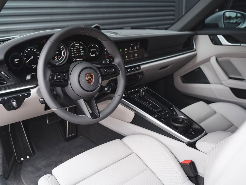 Used 2025 Porsche 911 Turbo S image 4