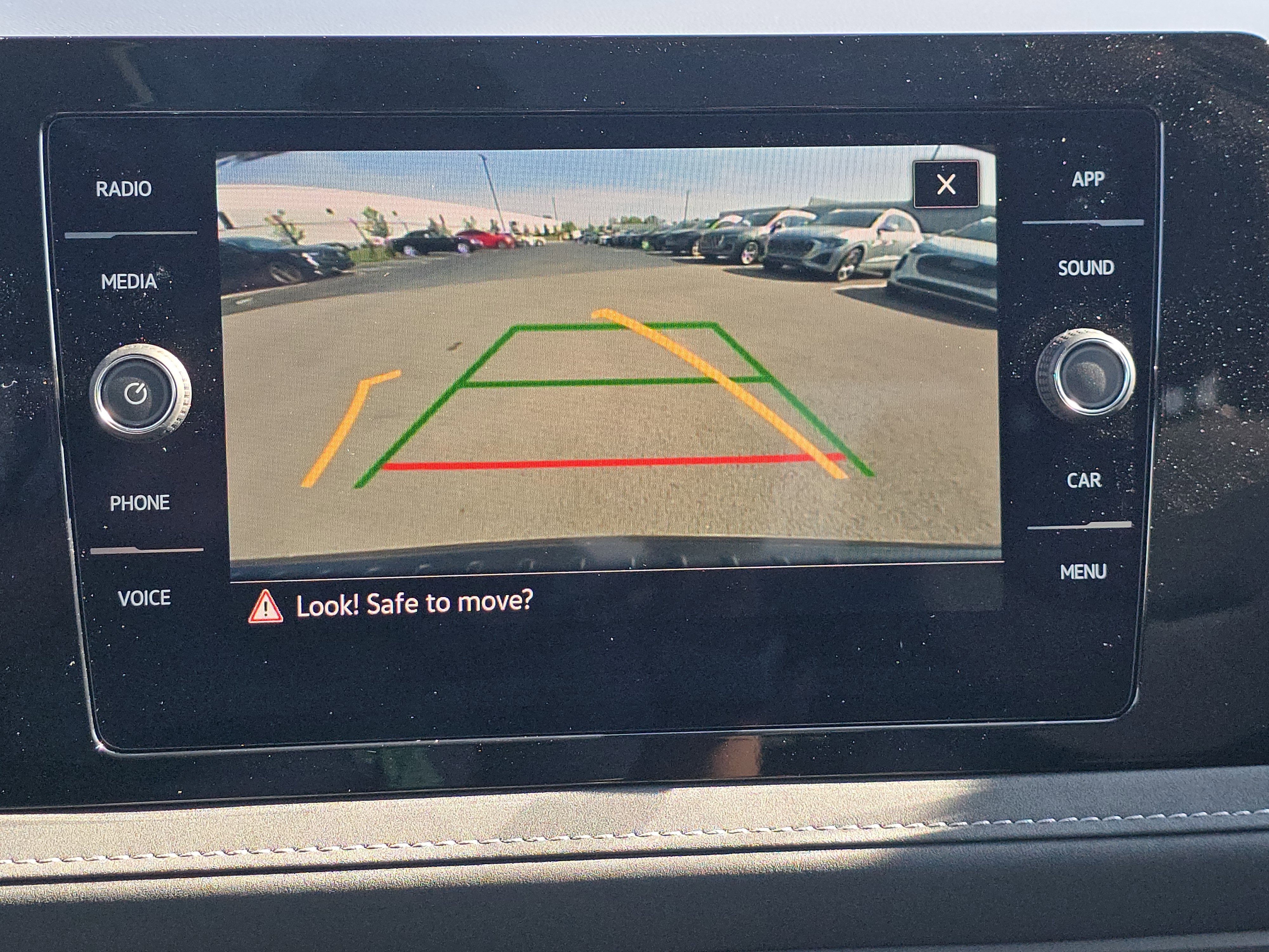 New 2025 Volkswagen Taos SE image 14