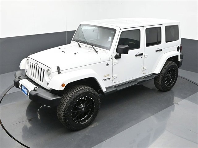 Used 2014 Jeep Wrangler Unlimited Sahara w/ Connectivity Group image 15