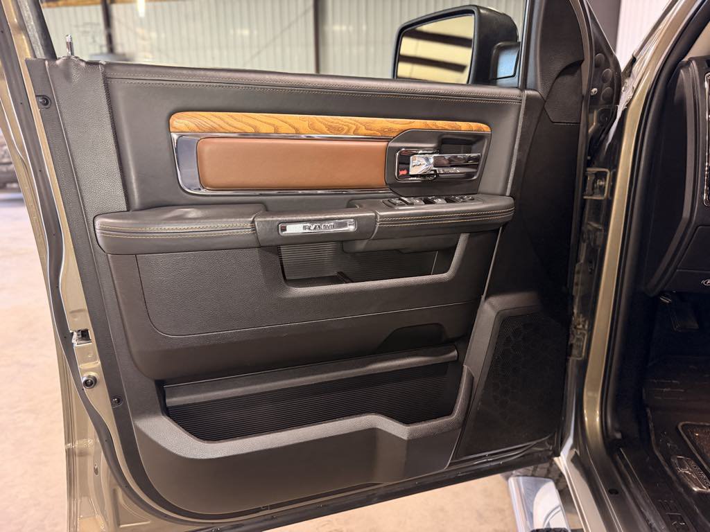 Used 2013 RAM 1500 Laramie Longhorn w/ Convenience Group AWD/4WD image 22