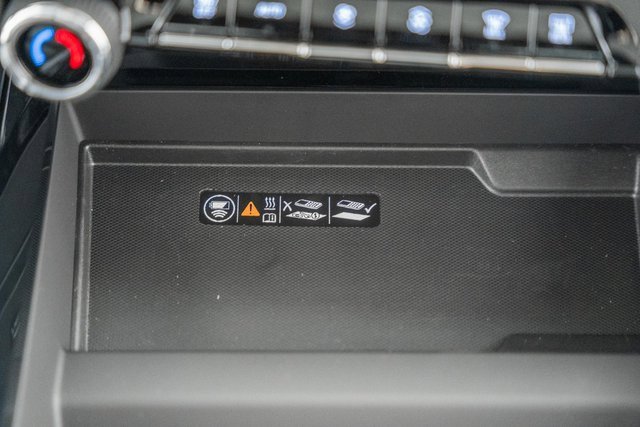 New 2026 Chevrolet Suburban High Country image 30