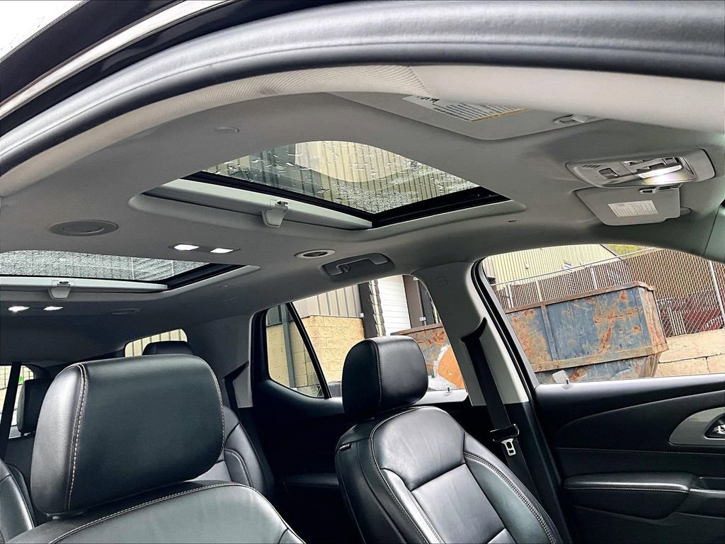 Used 2018 Chevrolet Traverse LT AWD/4WD image 20