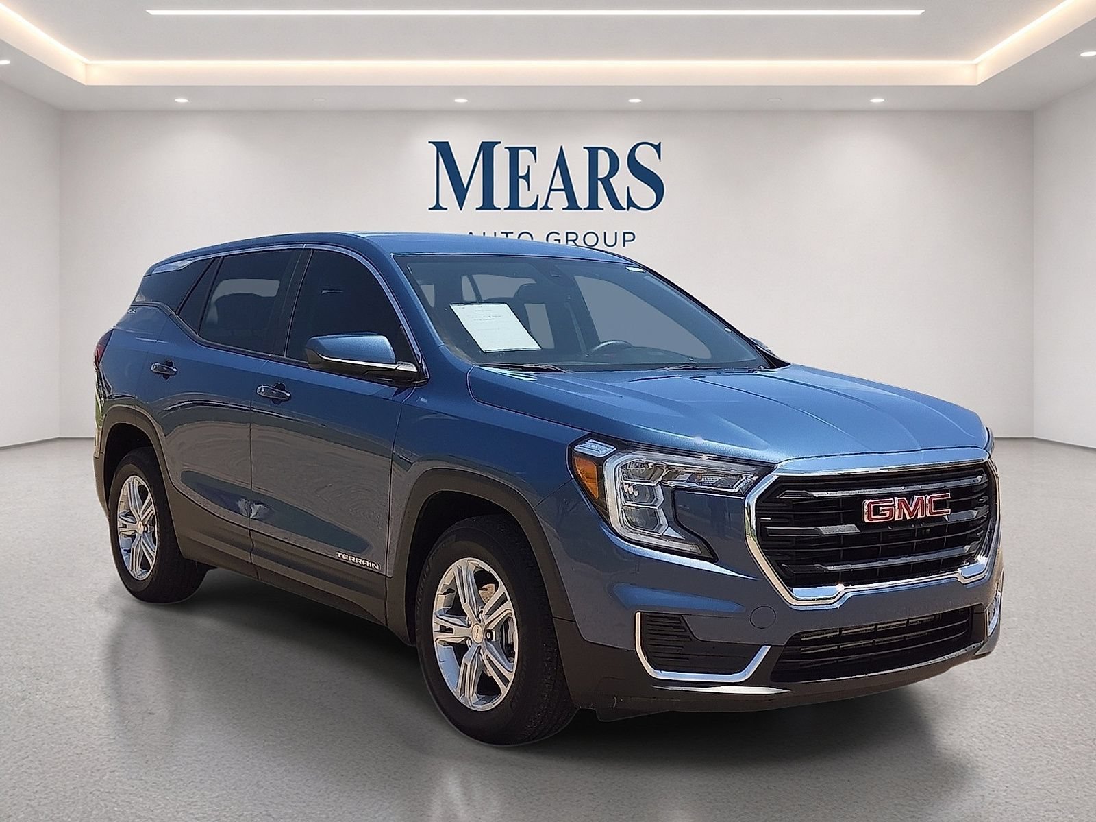 Used 2024 GMC Terrain SLE FWD image 7