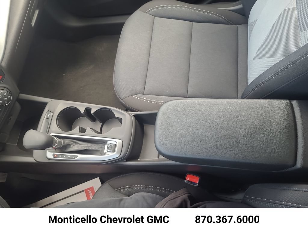 New 2026 Chevrolet Trax LS w/ LS Convenience Package FWD image 23