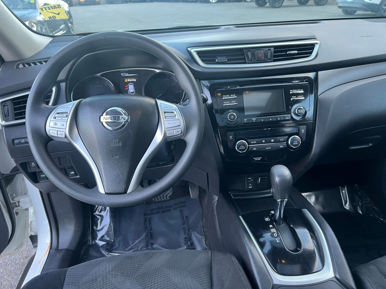 Used 2015 Nissan Rogue SV w/ SV Moonroof Package image 32