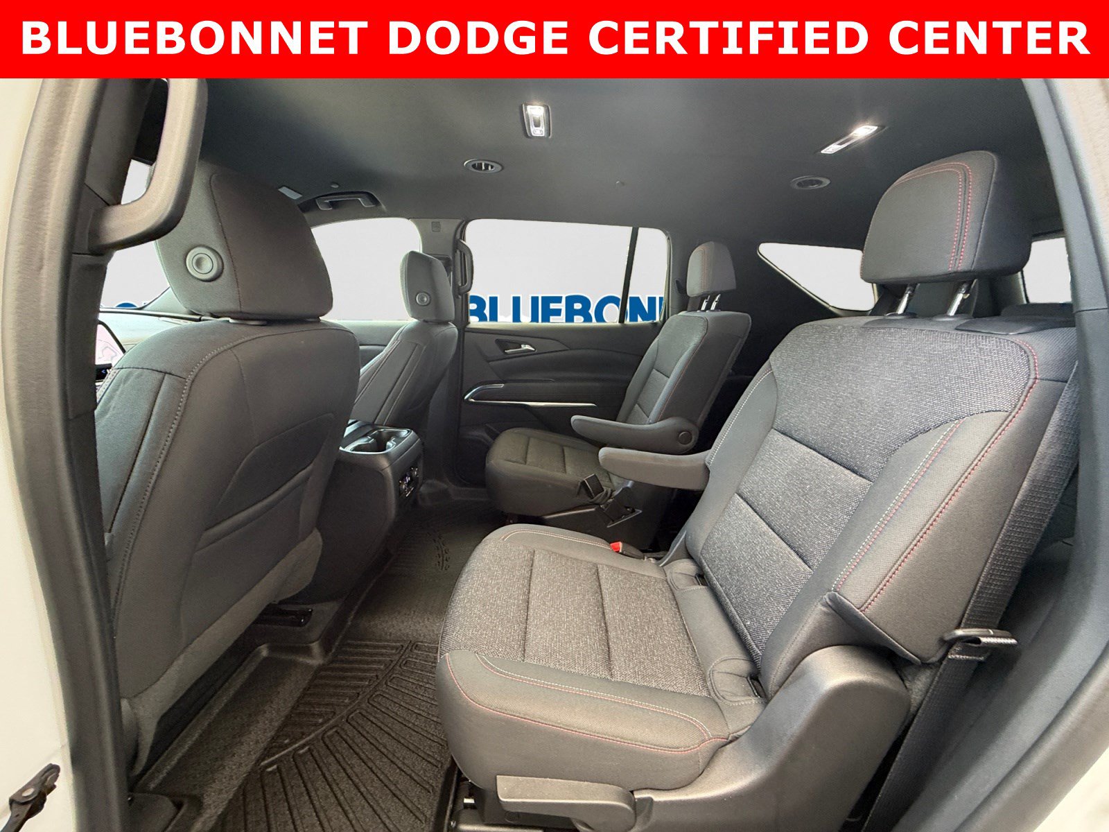Used 2024 Chevrolet Traverse Z71 AWD/4WD image 22
