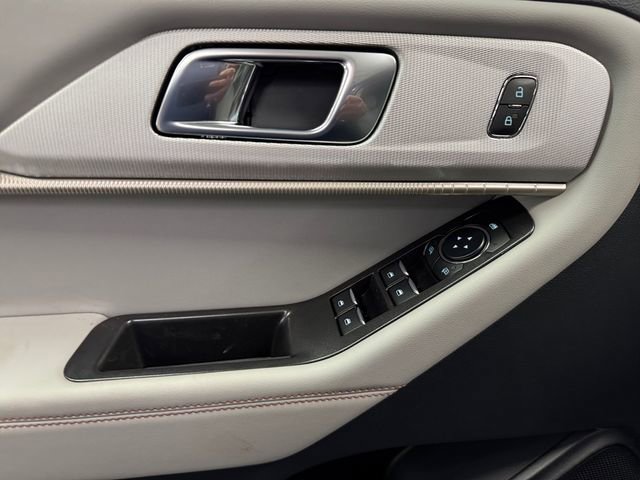 Used 2026 Ford Explorer Active w/ Active Comfort Package image 24