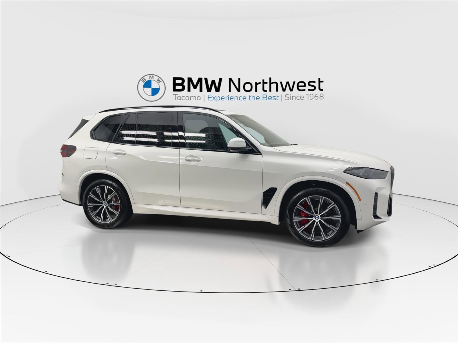 New 2026 BMW X5 xDrive50e w/ M Sport Package image 5