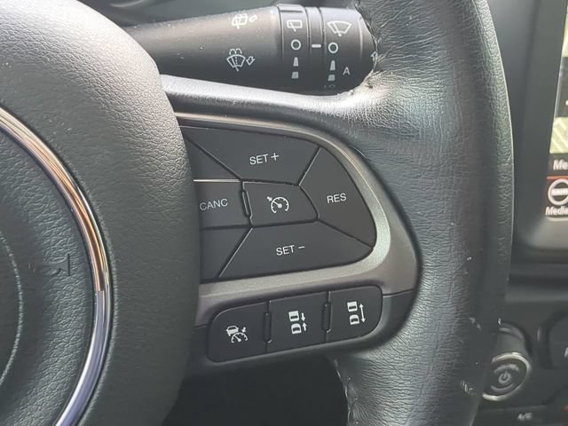 Used 2020 Jeep Renegade Altitude FWD image 32
