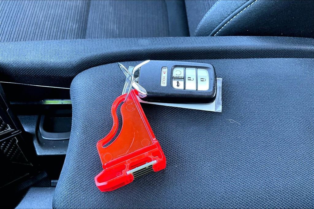 Used 2022 Honda Insight EX image 11