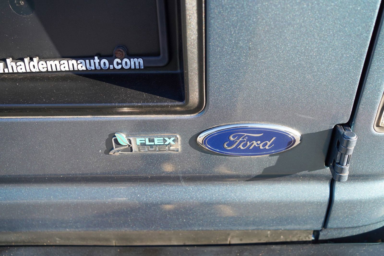 Used 2014 Ford E-350 and Econoline 350 Extended Super Duty w/ Power Group RWD image 15