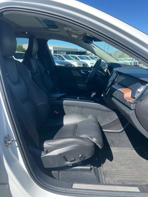 Used 2020 Volvo XC60 T5 Inscription AWD/4WD image 32