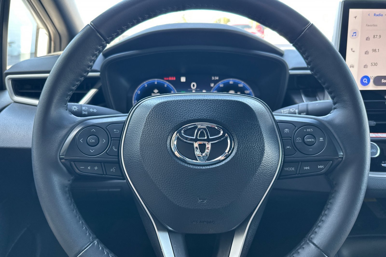 Certified 2026 Toyota Corolla SE w/ SE Package FWD image 22