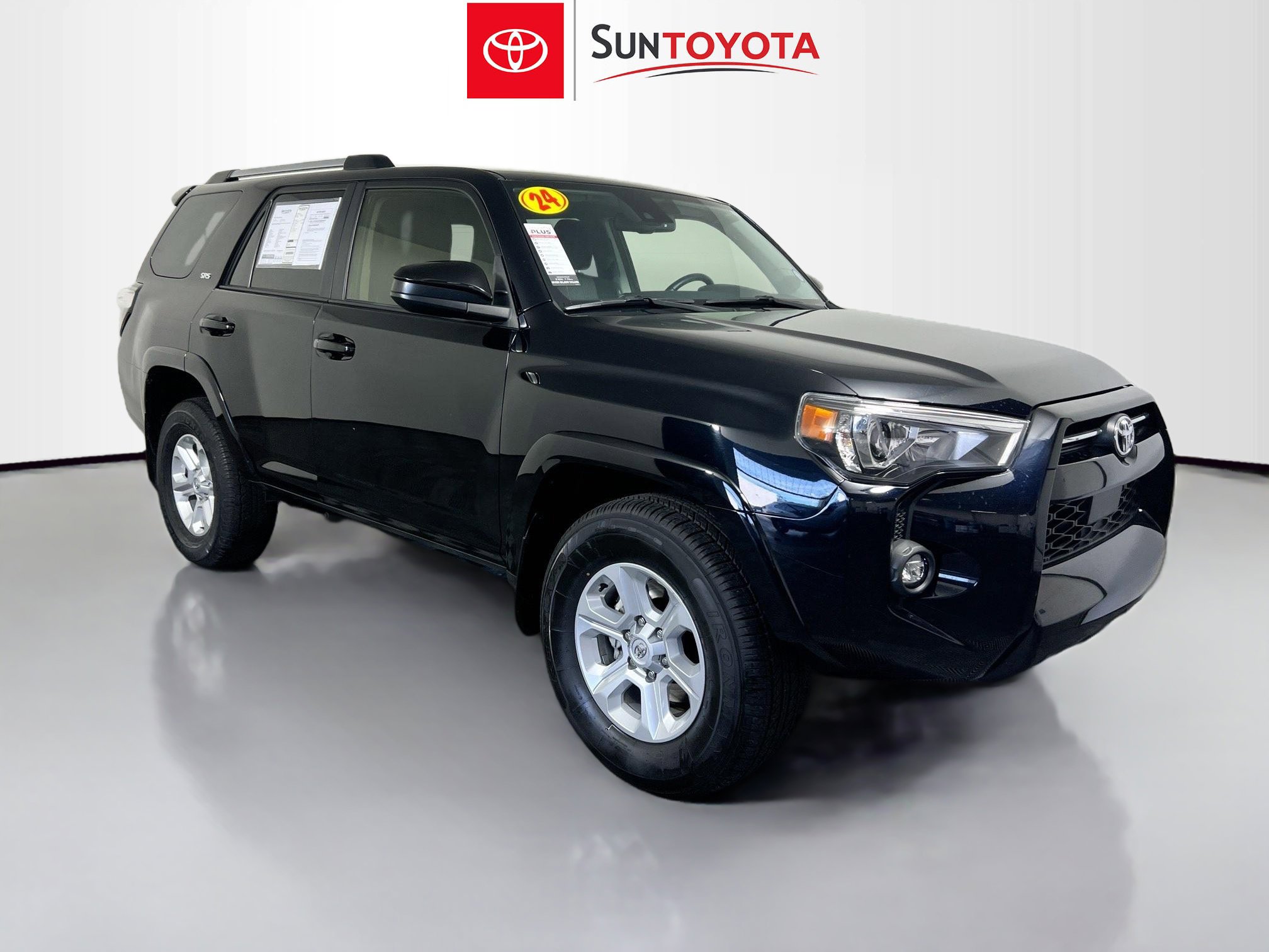 Used 2024 Toyota 4Runner SR5 image 1