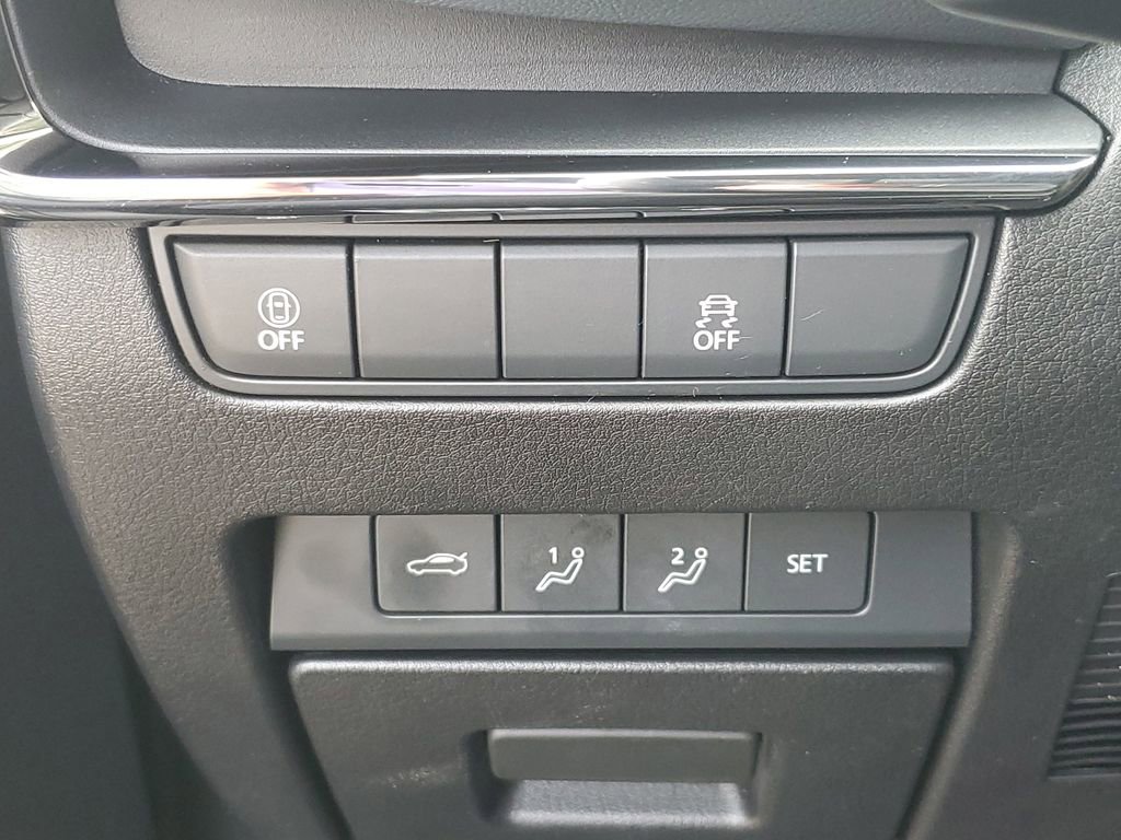 Used 2022 MAZDA MAZDA3 s image 22