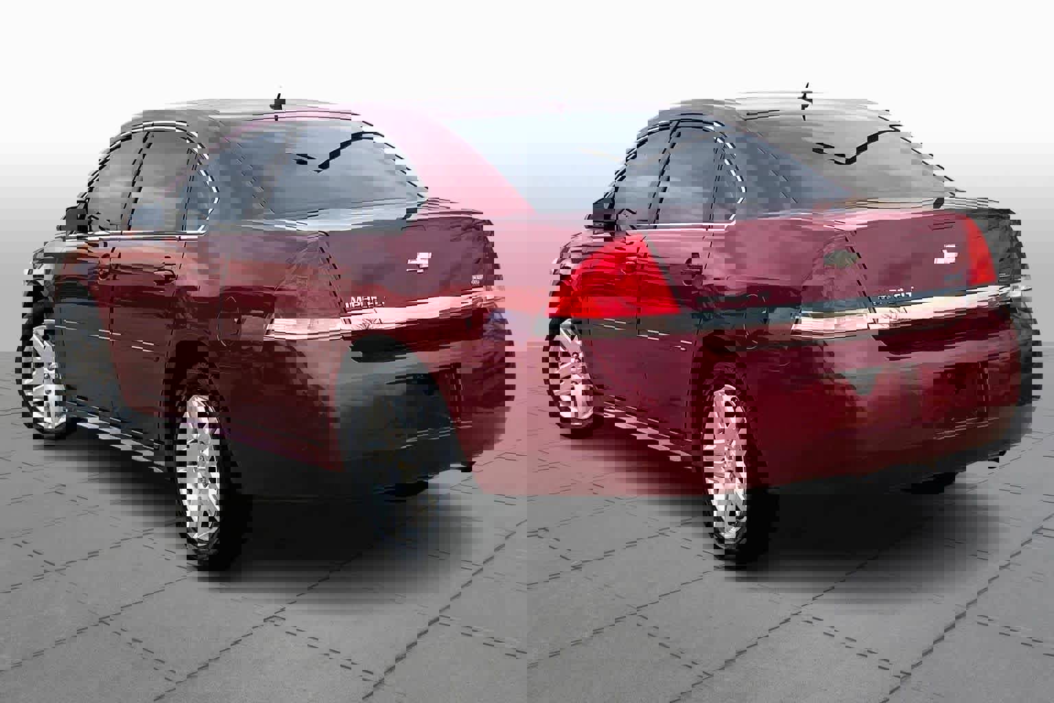 Used 2011 Chevrolet Impala LT image 12