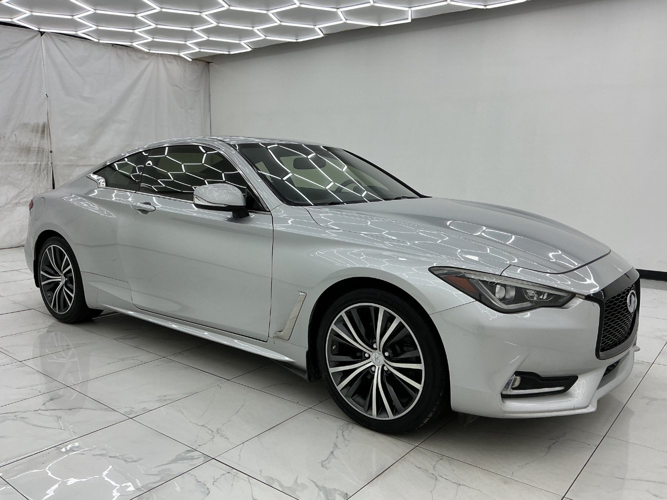 Used 2017 INFINITI Q60 3.0t w/ Premium Plus Package 3.0T AWD/4WD image 7