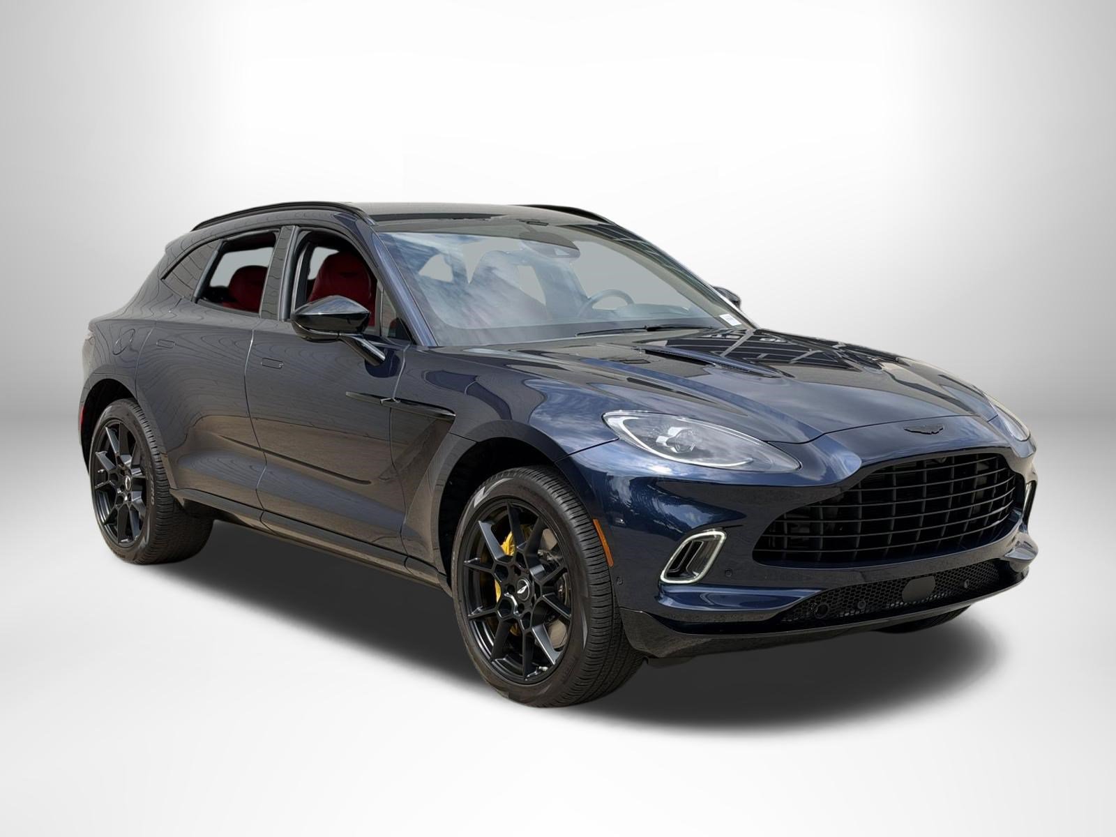 Used 2021 Aston Martin DBX AWD/4WD image 1