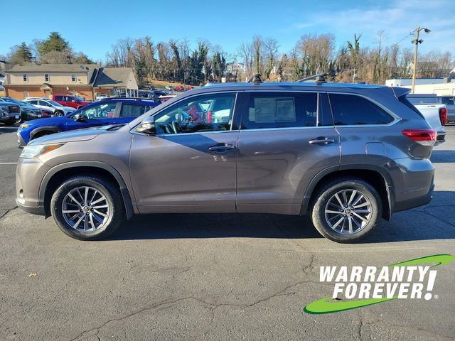 Used 2017 Toyota Highlander XLE image 4