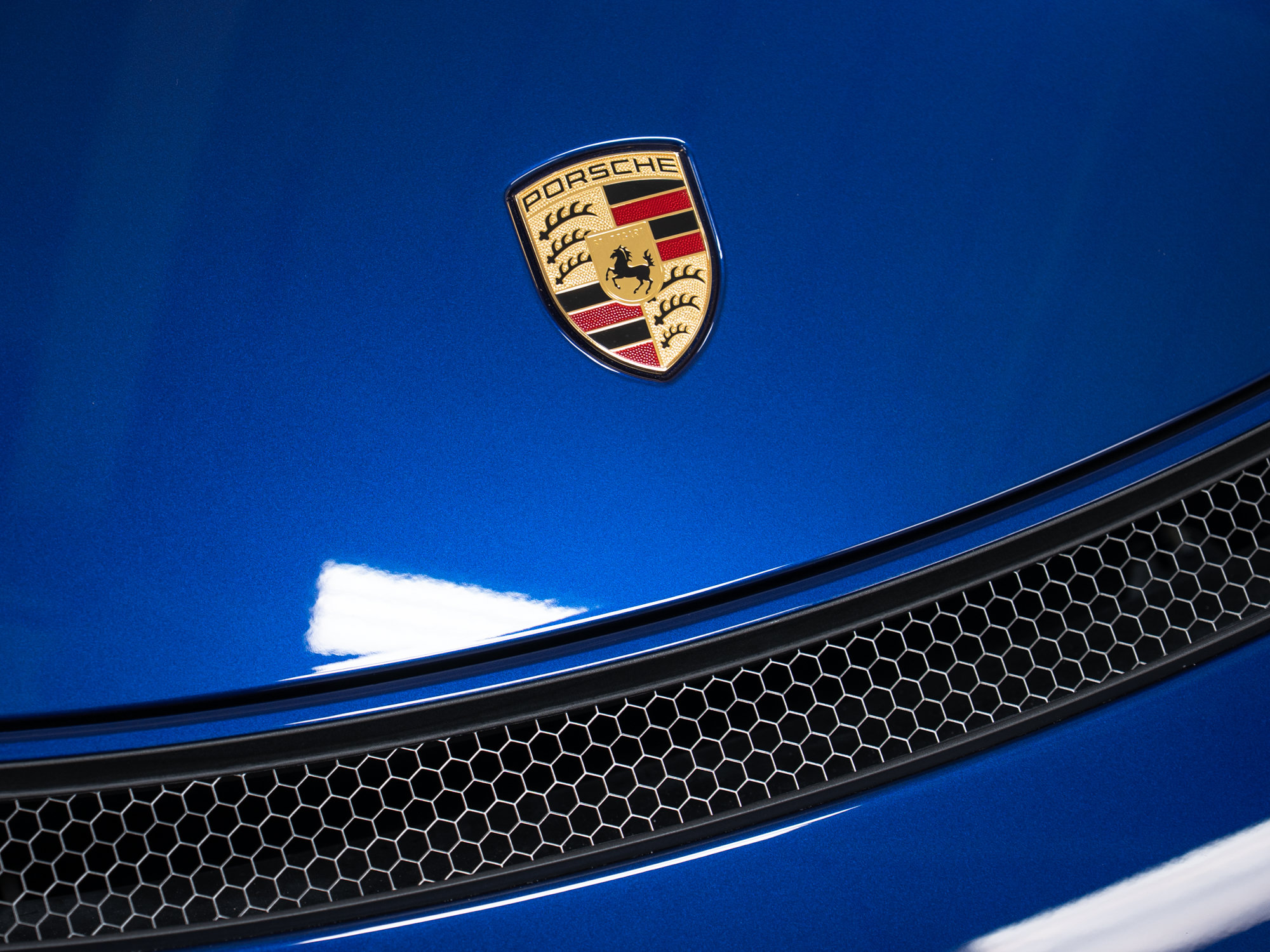 Certified 2021 Porsche 718 Cayman GT4 RWD image 12