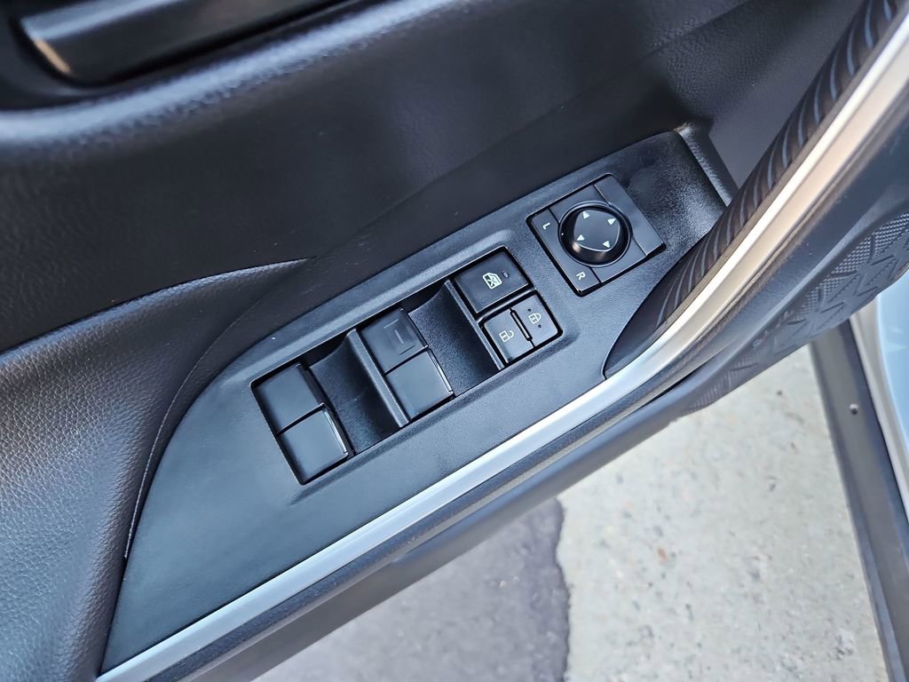 Used 2025 Toyota RAV4 LE image 24
